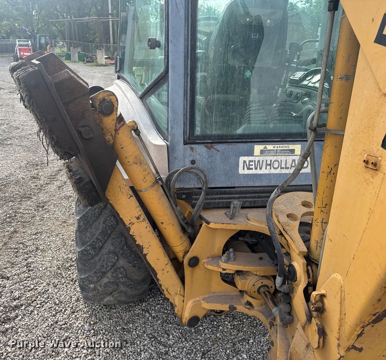 image for item EV1878 1998 New Holland 575E  backhoe