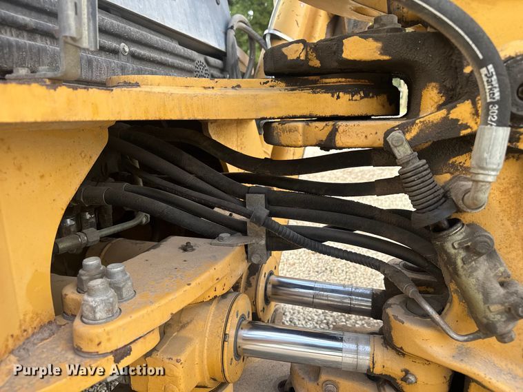 image for item EV1878 1998 New Holland 575E  backhoe