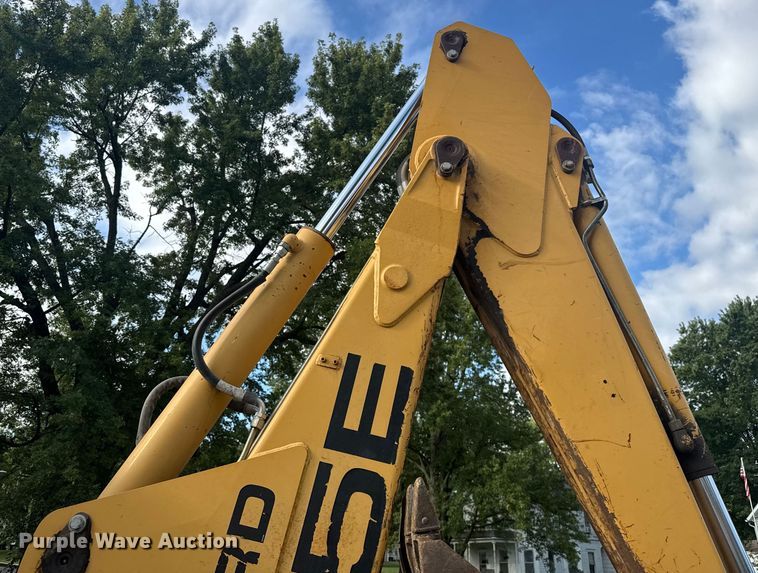 image for item EV1878 1998 New Holland 575E  backhoe
