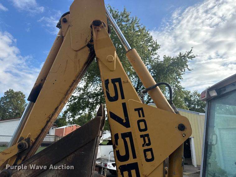 image for item EV1878 1998 New Holland 575E  backhoe