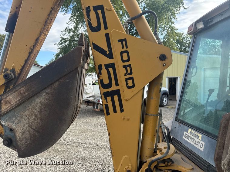 image for item EV1878 1998 New Holland 575E  backhoe