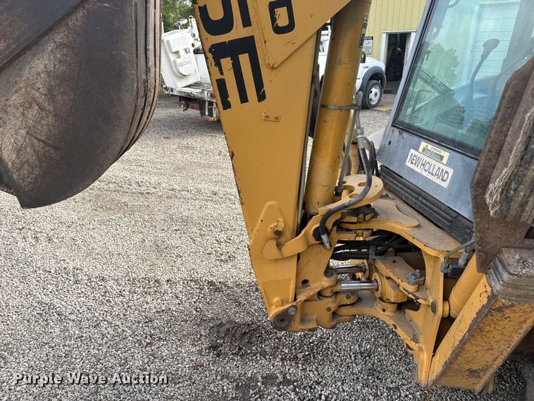 image for item EV1878 1998 New Holland 575E  backhoe
