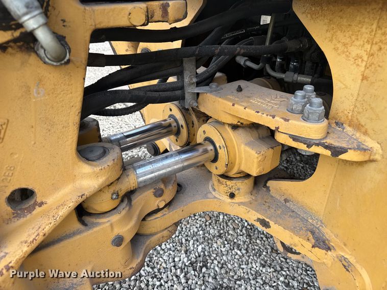 image for item EV1878 1998 New Holland 575E  backhoe