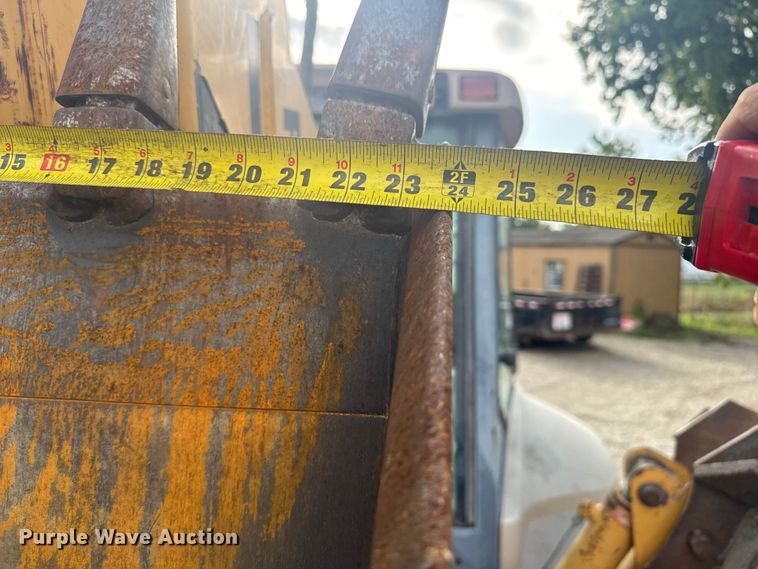 image for item EV1878 1998 New Holland 575E  backhoe