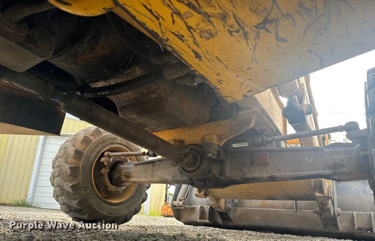 image for item EV1878 1998 New Holland 575E  backhoe