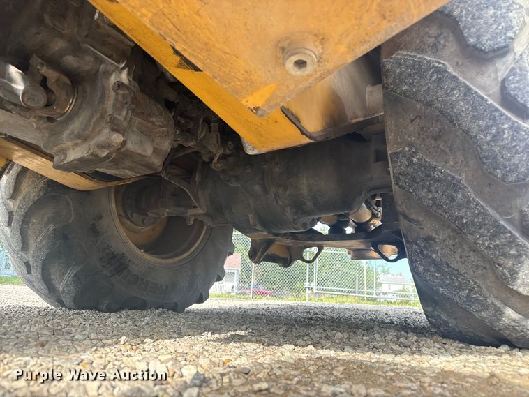 image for item EV1878 1998 New Holland 575E  backhoe