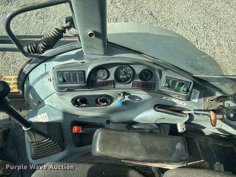 image for item EV1878 1998 New Holland 575E  backhoe