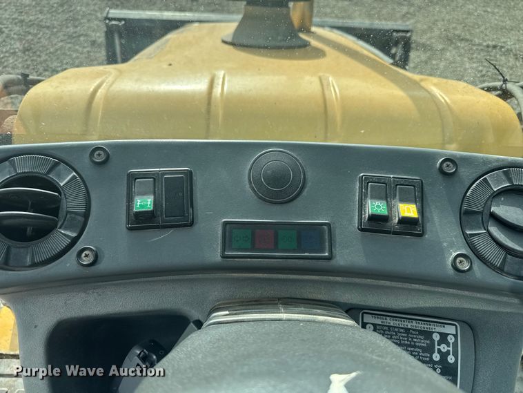 image for item EV1878 1998 New Holland 575E  backhoe