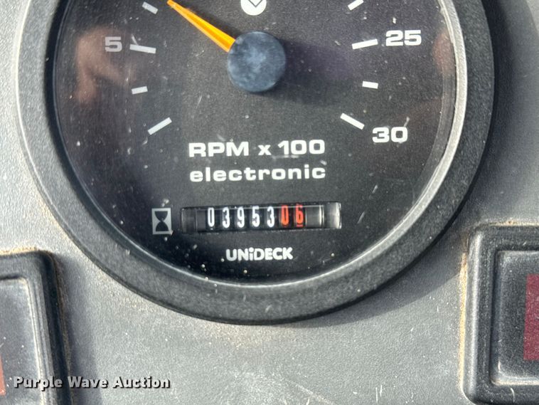 image for item EV1878 1998 New Holland 575E  backhoe