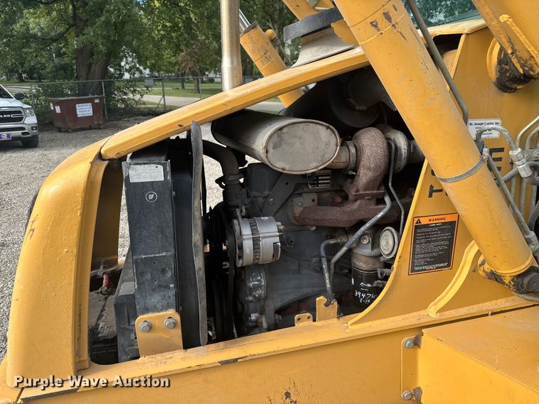 image for item EV1878 1998 New Holland 575E  backhoe