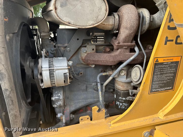 image for item EV1878 1998 New Holland 575E  backhoe