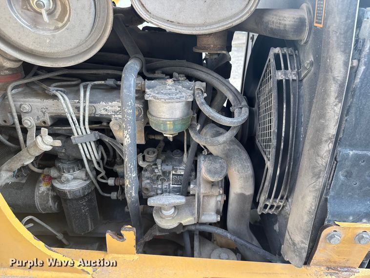 image for item EV1878 1998 New Holland 575E  backhoe