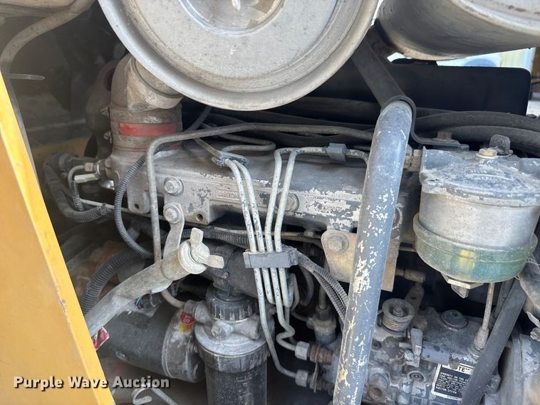 image for item EV1878 1998 New Holland 575E  backhoe