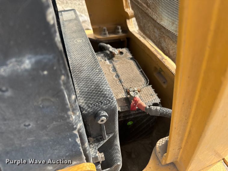 image for item EV1878 1998 New Holland 575E  backhoe