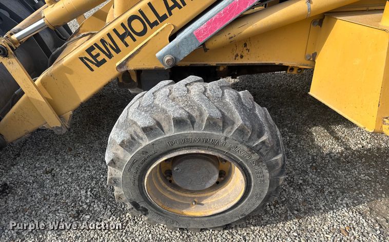 image for item EV1878 1998 New Holland 575E  backhoe
