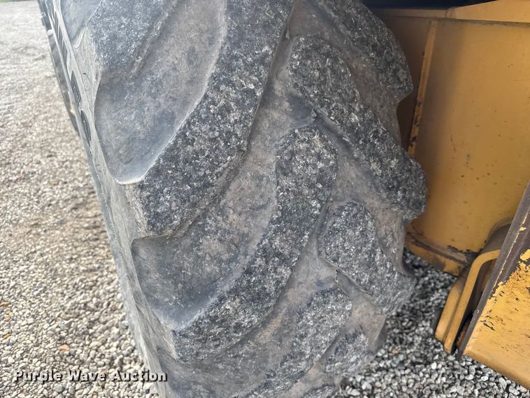 image for item EV1878 1998 New Holland 575E  backhoe