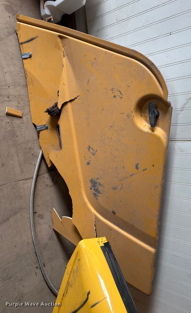 image for item EV1878 1998 New Holland 575E  backhoe