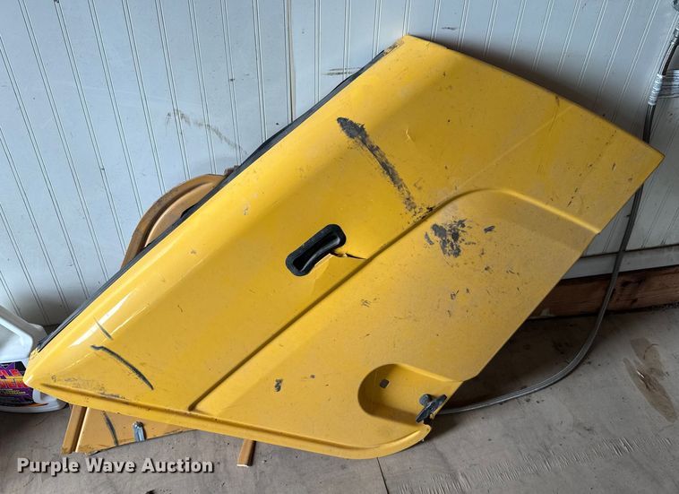 image for item EV1878 1998 New Holland 575E  backhoe