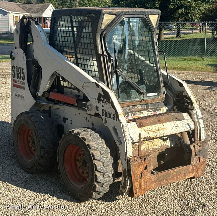 MINI CARGADOR SOBRE RUEDAS 2005 BOBCAT S185