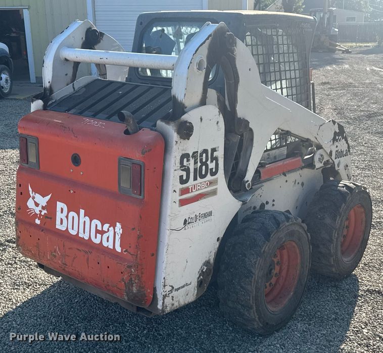 MINI CARGADOR SOBRE RUEDAS 2005 BOBCAT S185