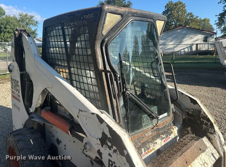 image for item EV1879 2005 Bobcat S185 skid steer loader