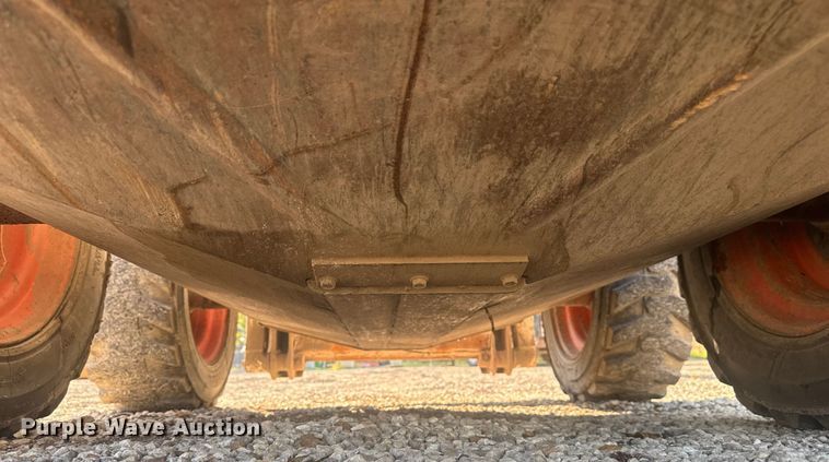 image for item EV1879 2005 Bobcat S185 skid steer loader