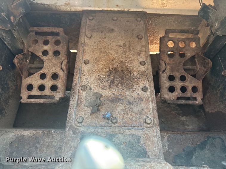 image for item EV1879 2005 Bobcat S185 skid steer loader