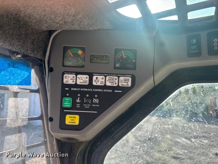 image for item EV1879 2005 Bobcat S185 skid steer loader