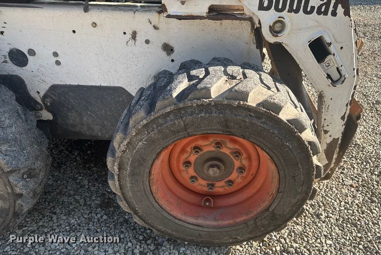 image for item EV1879 2005 Bobcat S185 skid steer loader
