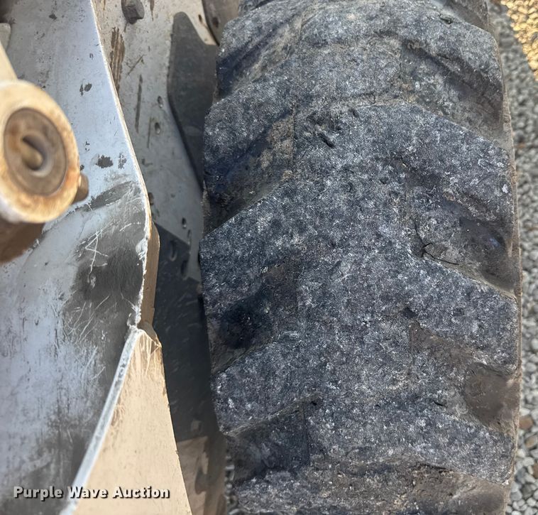 image for item EV1879 2005 Bobcat S185 skid steer loader