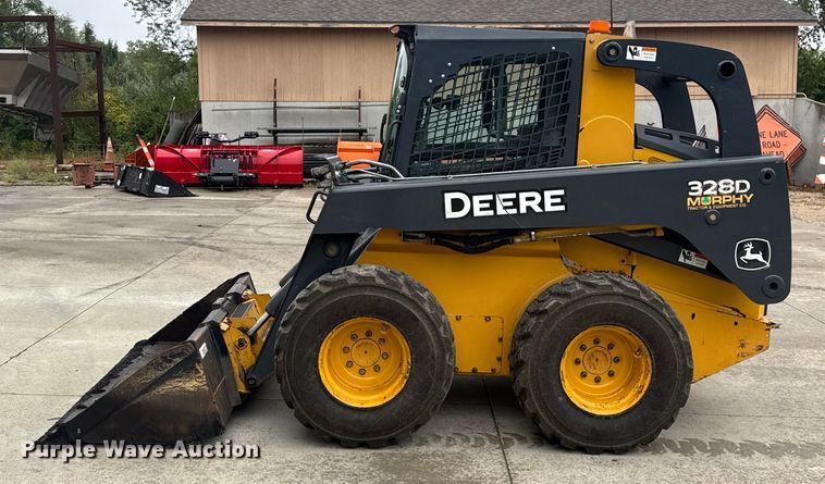 image for item EV1903 2010 John Deere 328D  skid steer loader