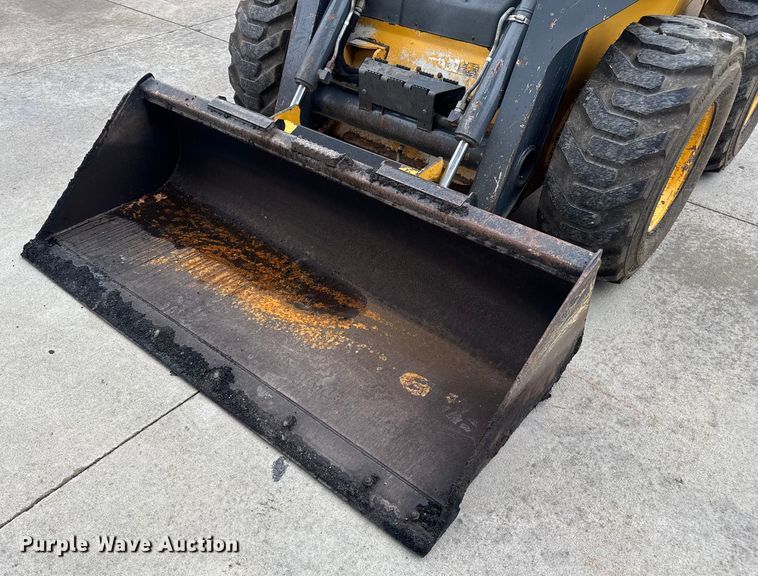 image for item EV1903 2010 John Deere 328D  skid steer loader