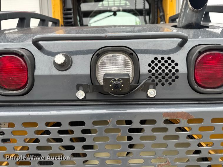 image for item EV1903 2010 John Deere 328D  skid steer loader