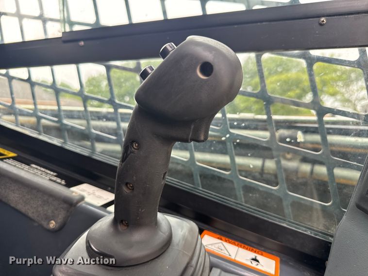 image for item EV1903 2010 John Deere 328D  skid steer loader