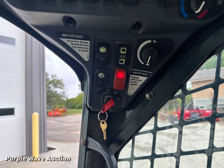 image for item EV1903 2010 John Deere 328D  skid steer loader