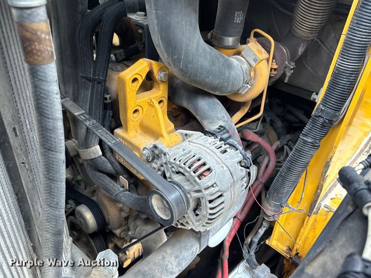 image for item EV1903 2010 John Deere 328D  skid steer loader