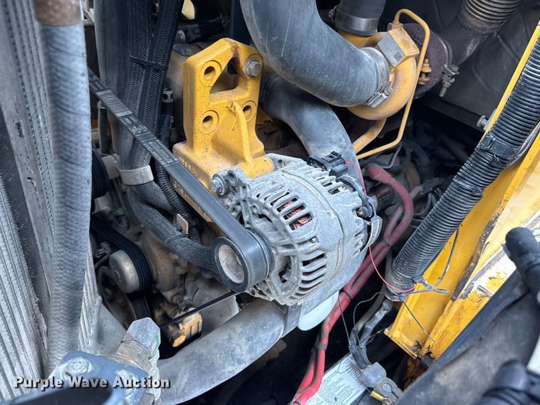 image for item EV1903 2010 John Deere 328D  skid steer loader