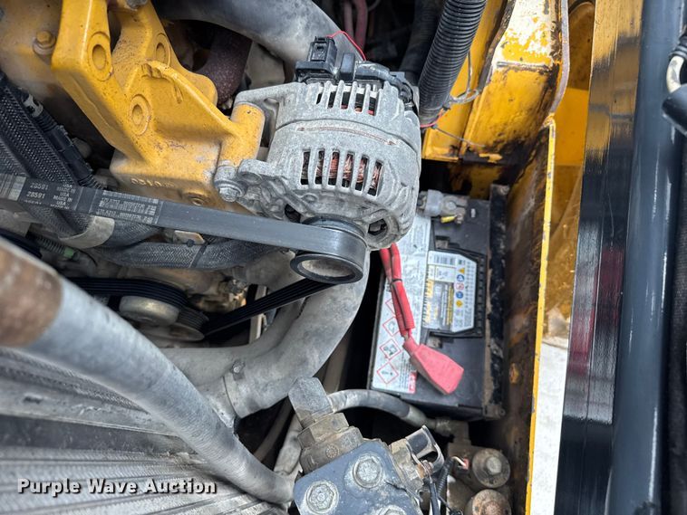 image for item EV1903 2010 John Deere 328D  skid steer loader