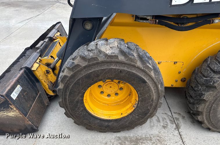 image for item EV1903 2010 John Deere 328D  skid steer loader