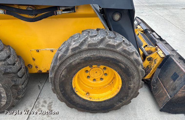image for item EV1903 2010 John Deere 328D  skid steer loader