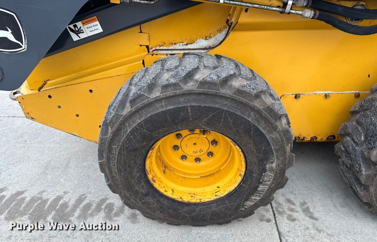 image for item EV1903 2010 John Deere 328D  skid steer loader