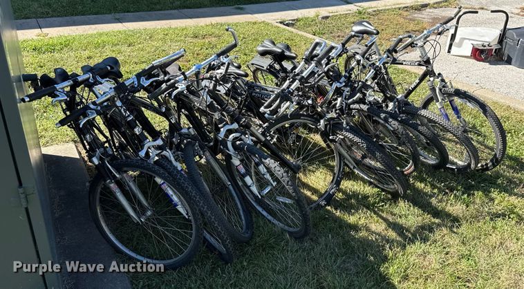 image for item EV1930 (11) Trek bicycles