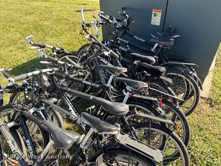 image for item EV1930 (11) Trek bicycles