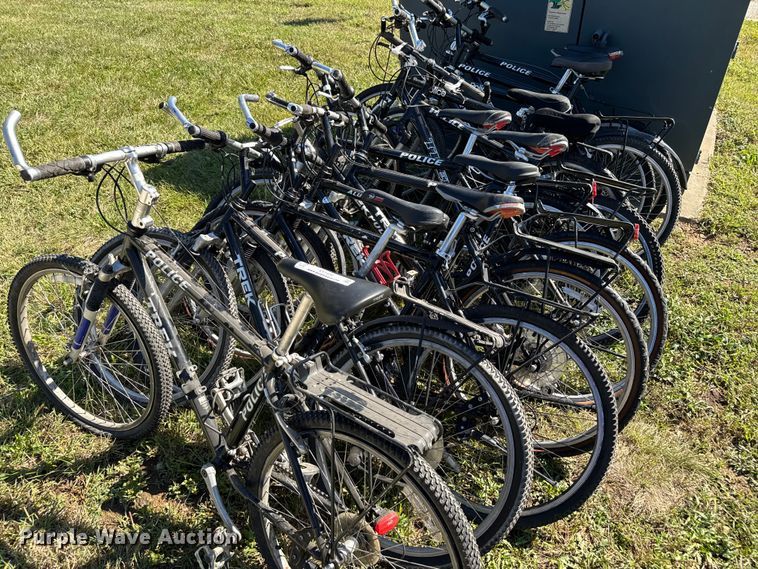 image for item EV1930 (11) Trek bicycles