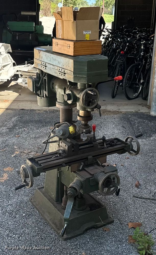 image for item EV1937 Jet JVM-626 milling machine