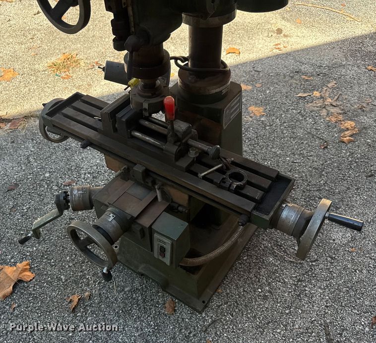 image for item EV1937 Jet JVM-626 milling machine