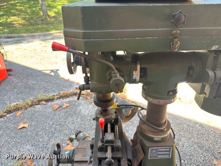 image for item EV1937 Jet JVM-626 milling machine