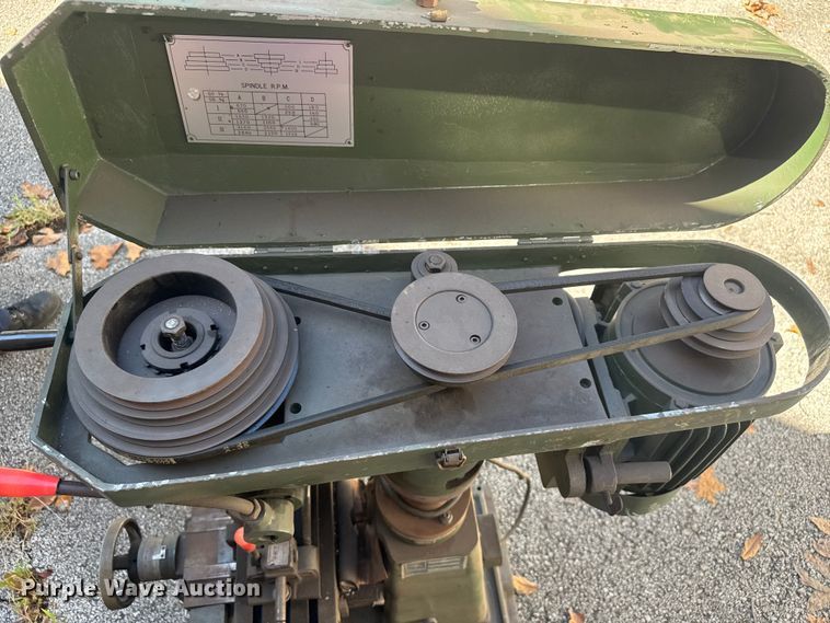 image for item EV1937 Jet JVM-626 milling machine