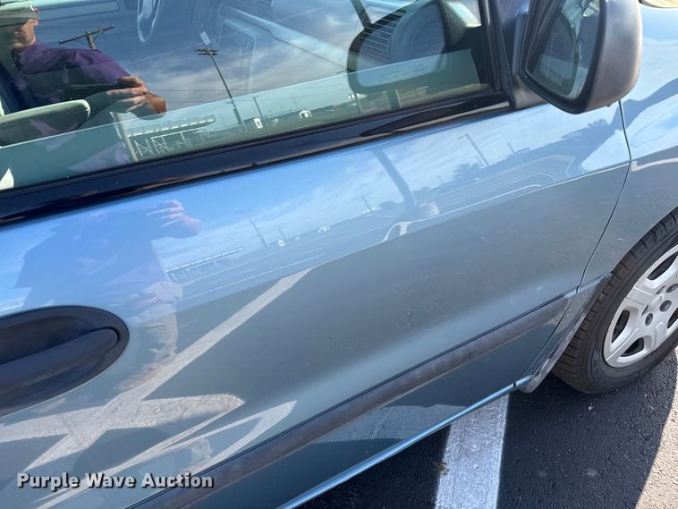 image for item EV1973 2007 Ford Freestar van