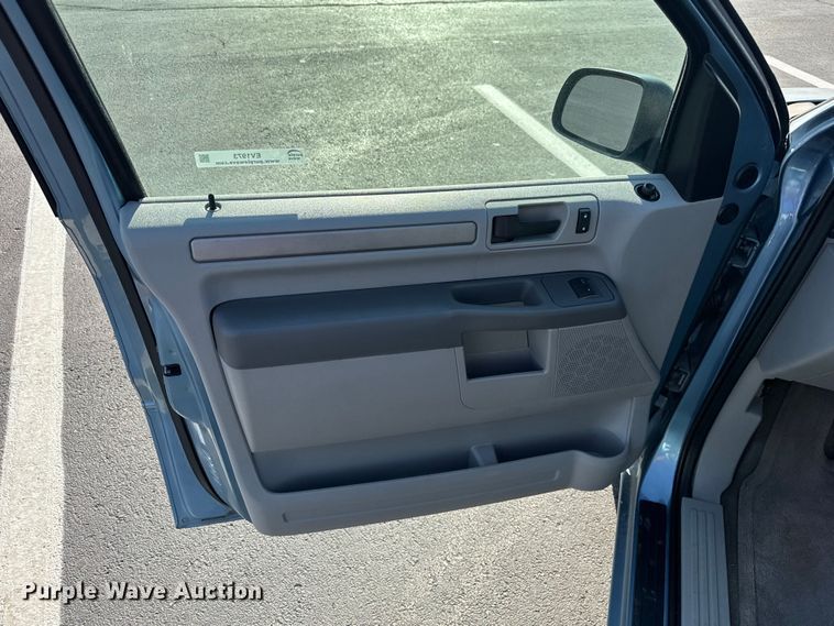 image for item EV1973 2007 Ford Freestar van